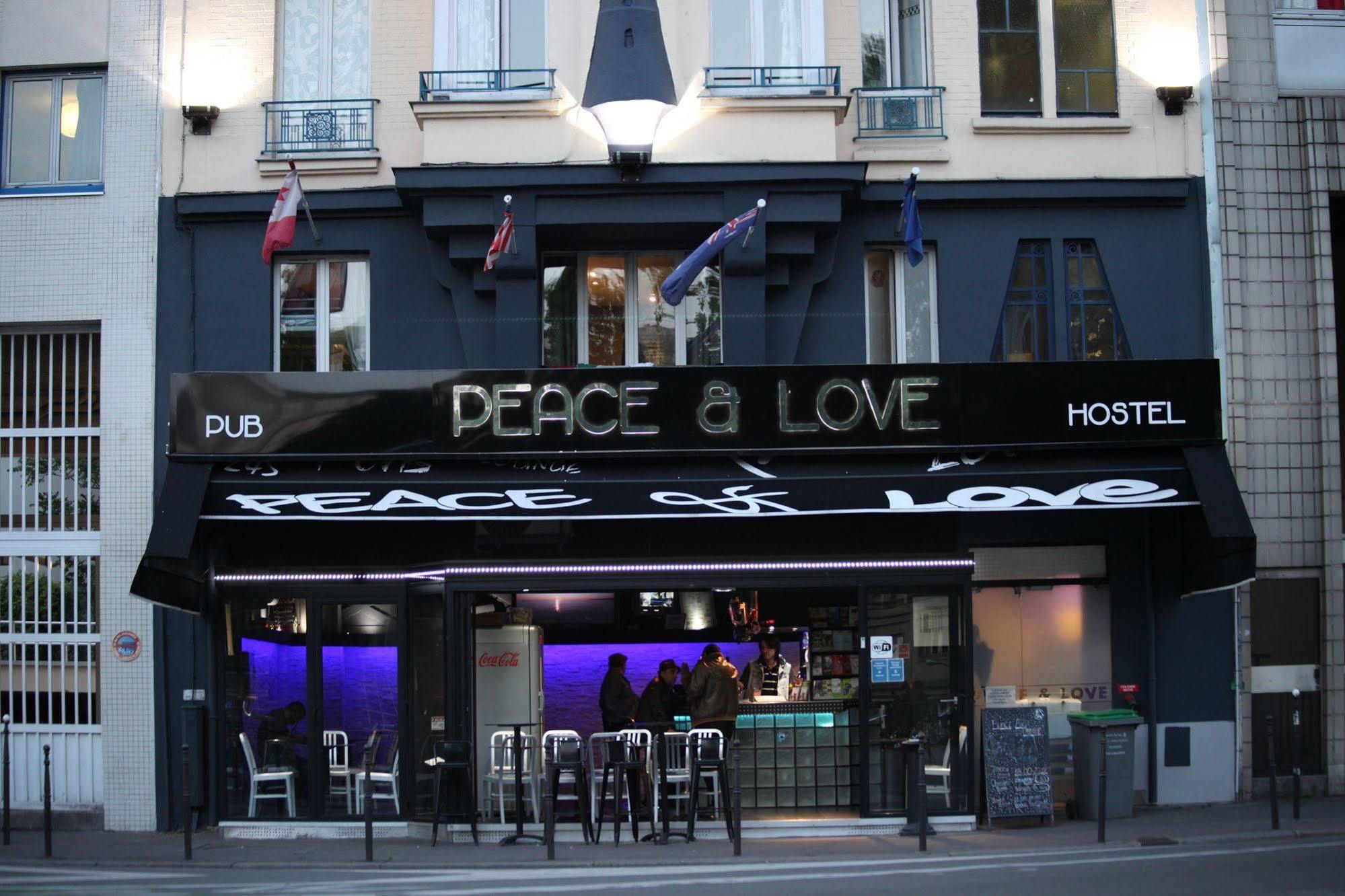 Peace & Love Hostel Париж Екстериор снимка